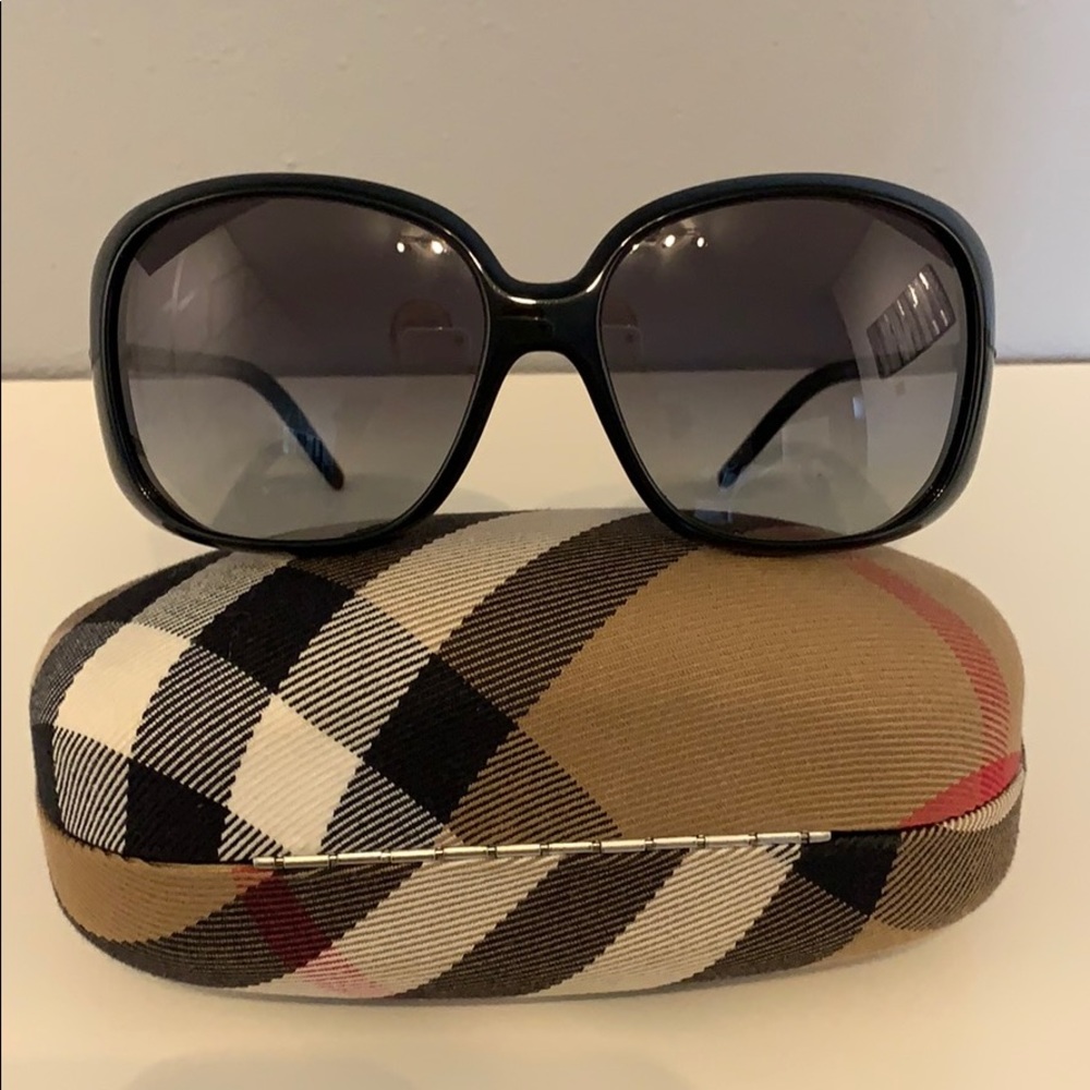 Authentic Burberry sunglasses